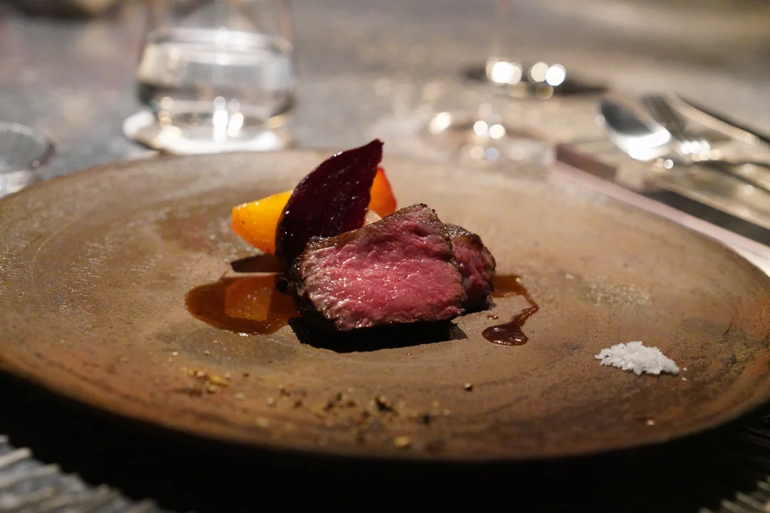 西麻布「アルギュロス」一流の生産者とシェフが織りなす至極のフレンチコース