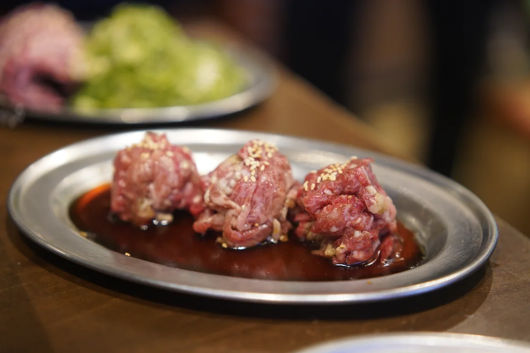 池袋「焼肉ホルモン ボンズ」〜まるで友達のお店！新鮮ホルモンとスモールポーションで大満足