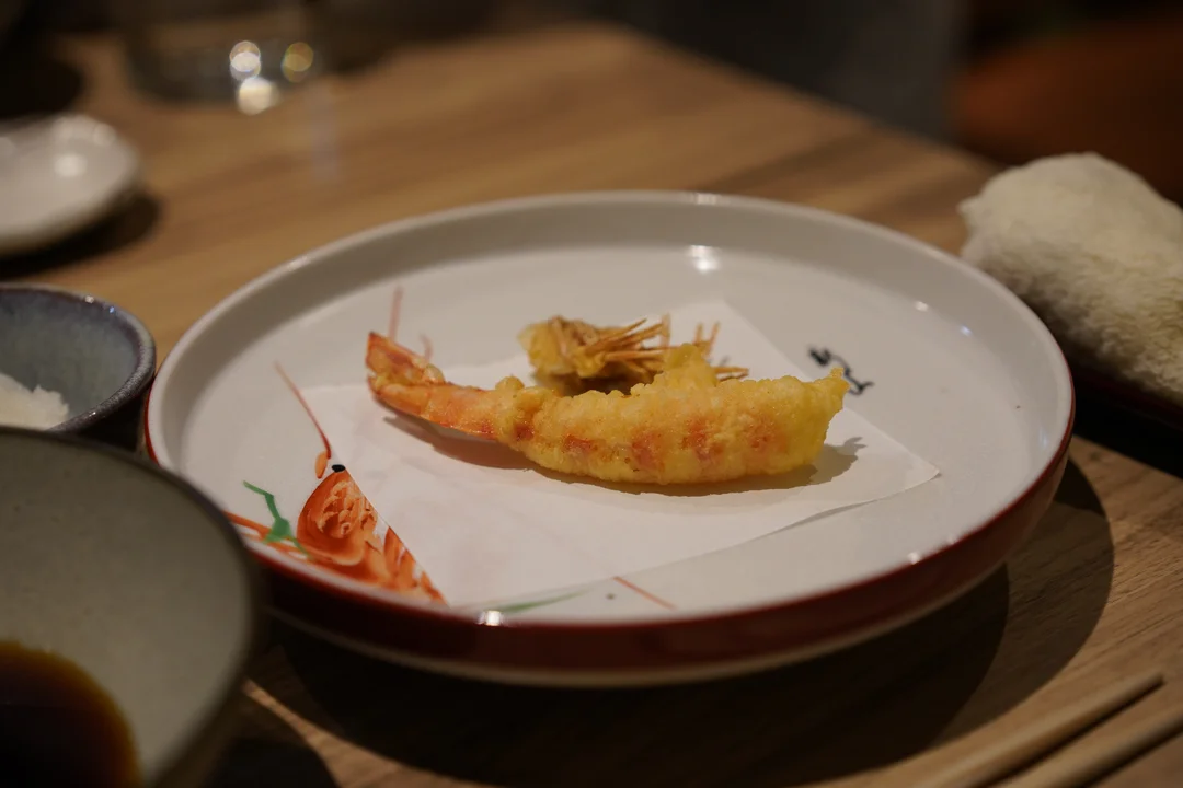 浅草 木曜の夜だけ現れる、伊豆大島の恵みを味わう天ぷら「さだむ」